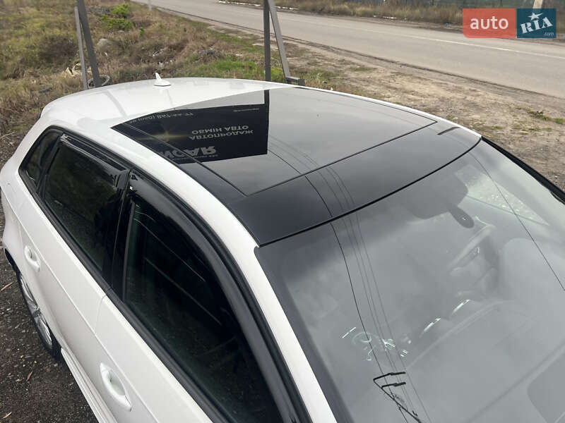 Хэтчбек Audi A3 2016 в Киеве