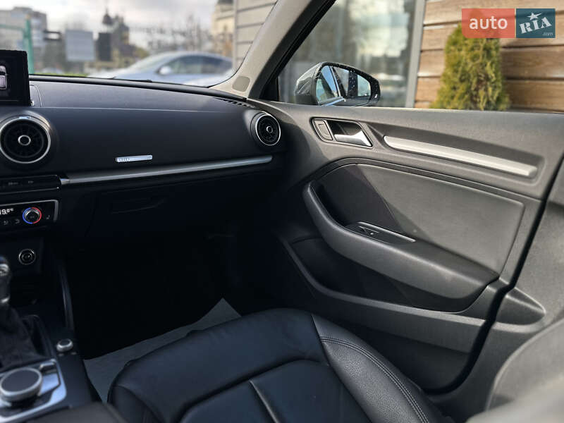 Хетчбек Audi A3 2019 в Шептицькому