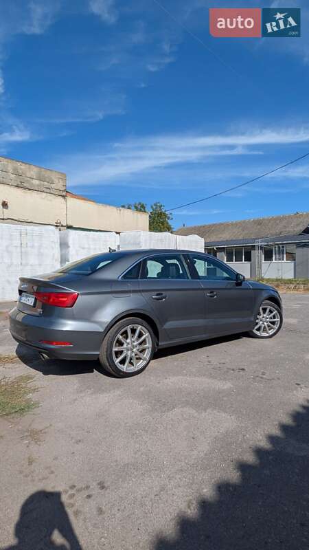 Седан Audi A3 2014 в Горишних Плавнях