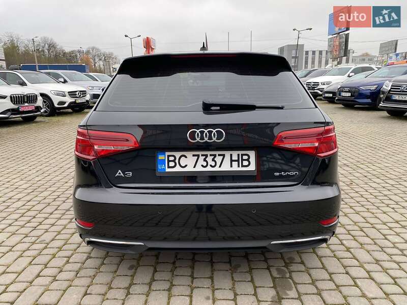 Хетчбек Audi A3 2018 в Львові