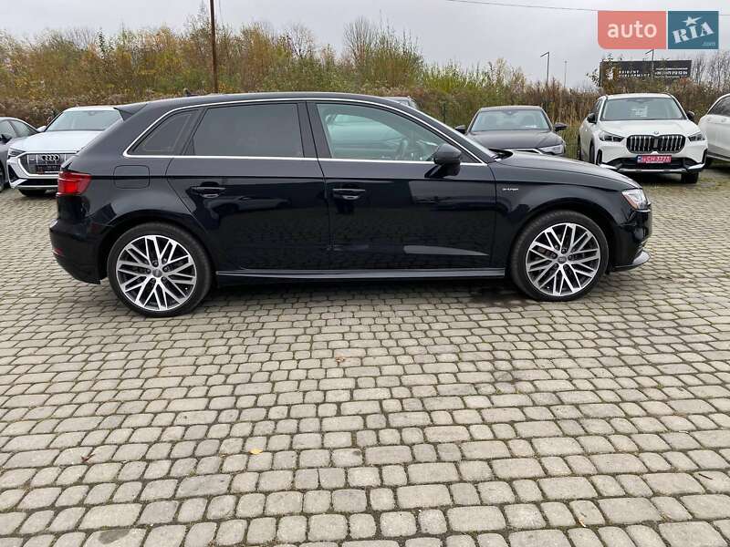Хетчбек Audi A3 2018 в Львові