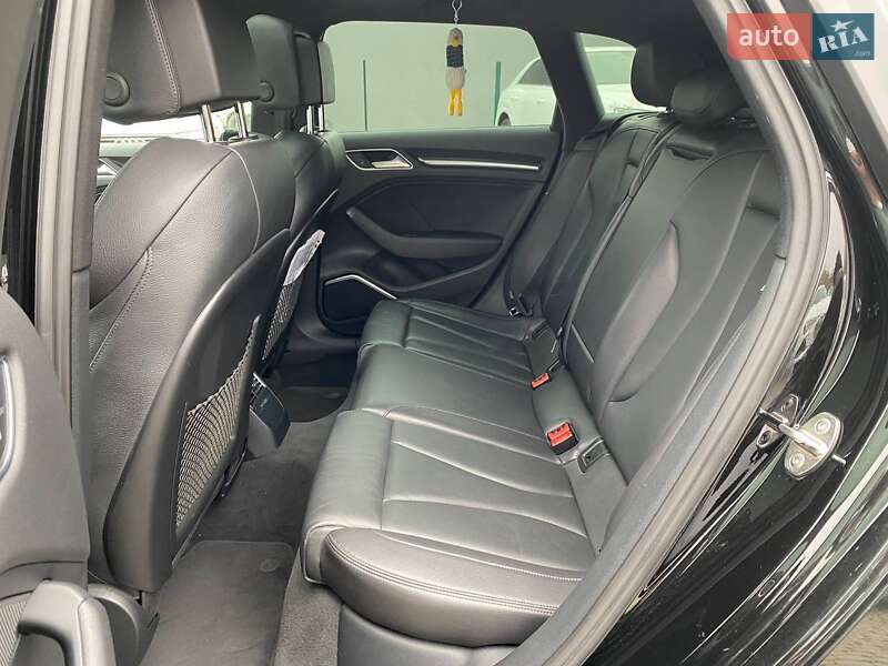 Хетчбек Audi A3 2018 в Львові