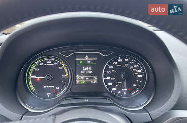 Хэтчбек Audi A3 2016 в Луцке