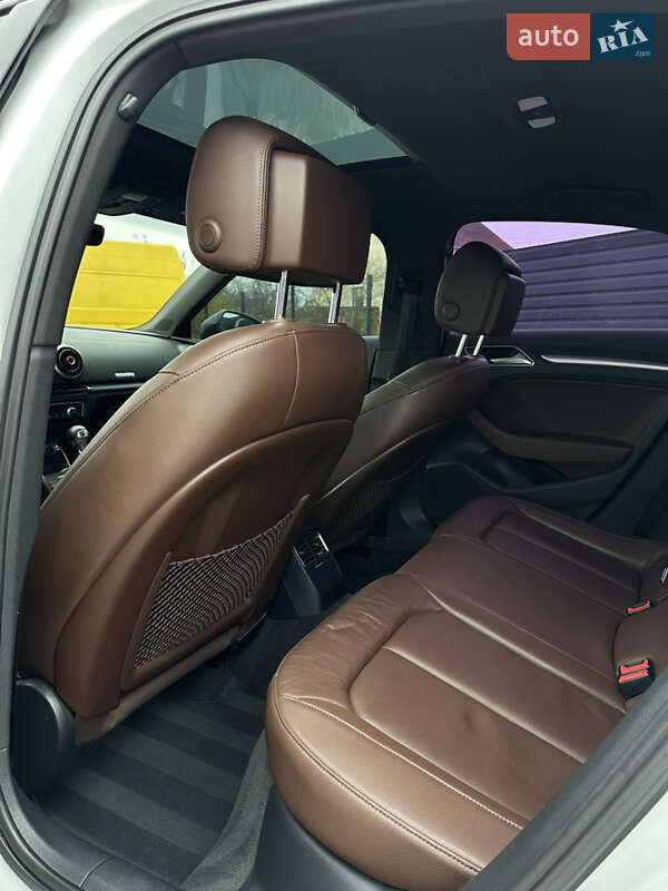 Седан Audi A3 2015 в Києві