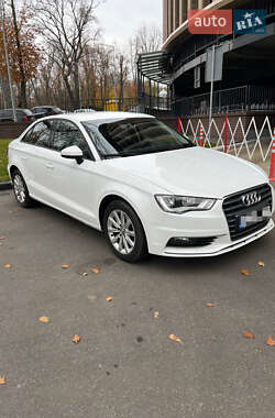 Хэтчбек Audi A3 2015 в Харькове