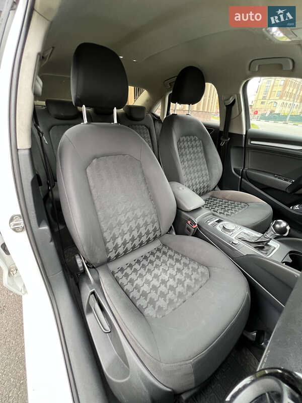 Хэтчбек Audi A3 2015 в Харькове