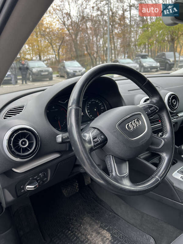 Хетчбек Audi A3 2015 в Харкові