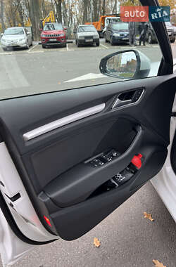 Хэтчбек Audi A3 2015 в Харькове