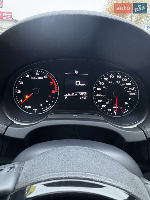 Седан Audi A3 2018 в Дніпрі