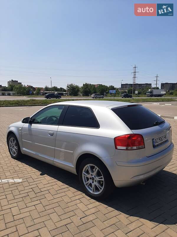 Хетчбек Audi A3 2003 в Мукачевому