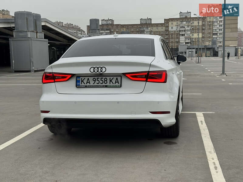 Седан Audi A3 2015 в Києві
