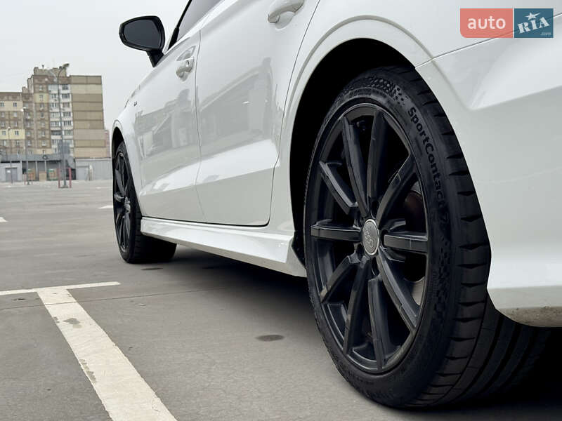 Седан Audi A3 2015 в Києві