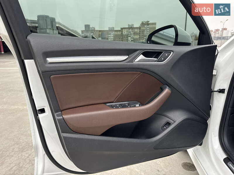 Седан Audi A3 2015 в Києві