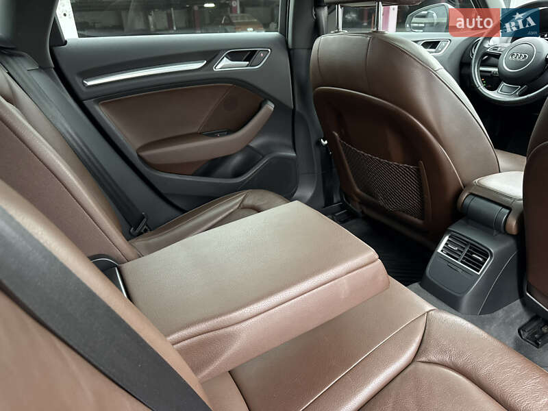 Седан Audi A3 2015 в Києві