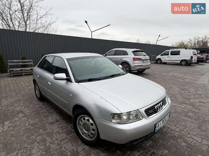 Хэтчбек Audi A3 2000 в Киеве