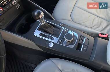 Седан Audi A3 2017 в Львове