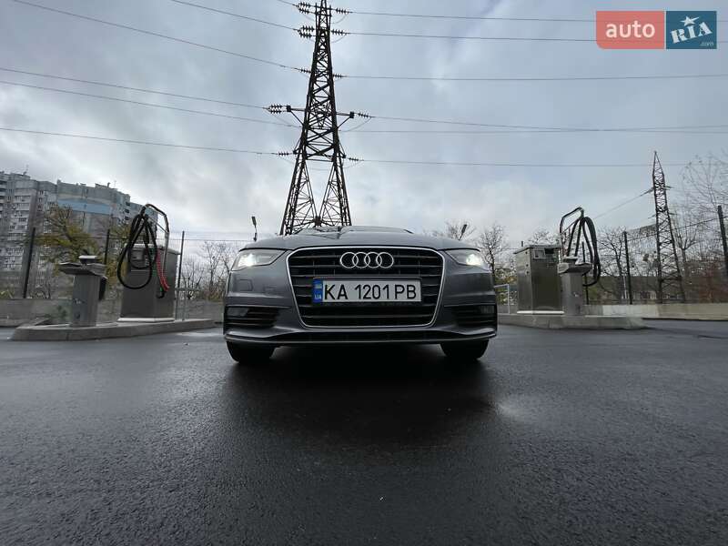 Седан Audi A3 2015 в Киеве