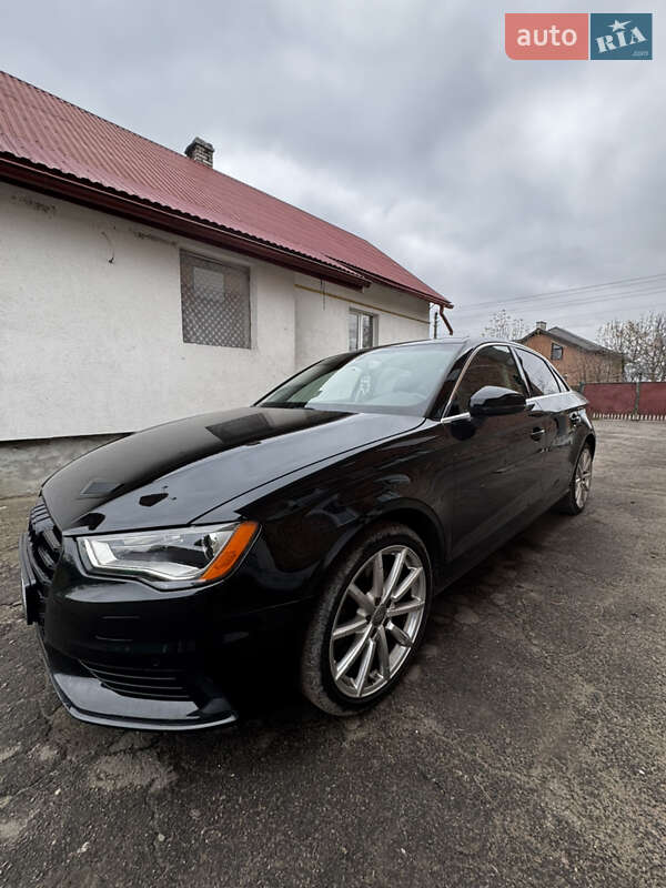Седан Audi A3 2015 в Львові
