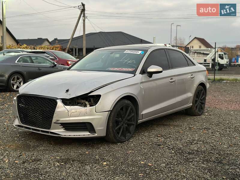 Седан Audi A3 2015 в Луцьку