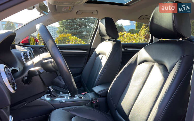 Седан Audi A3 2016 в Львові