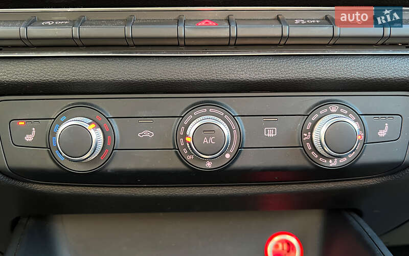 Седан Audi A3 2016 в Львові