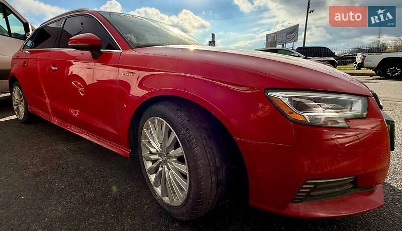 Хетчбек Audi A3 2018 в Києві фото 12 Хетчбек Audi A3 2018 в Києві