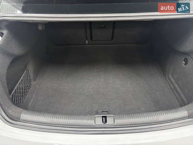 Седан Audi A3 2015 в Києві фото 16 Седан Audi A3 2015 в Києві