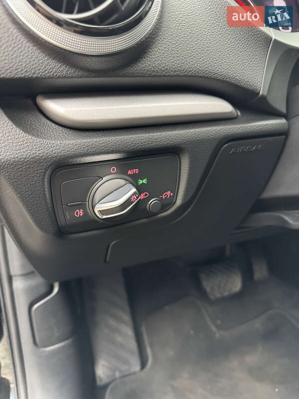 Седан Audi A3 2015 в Киеве