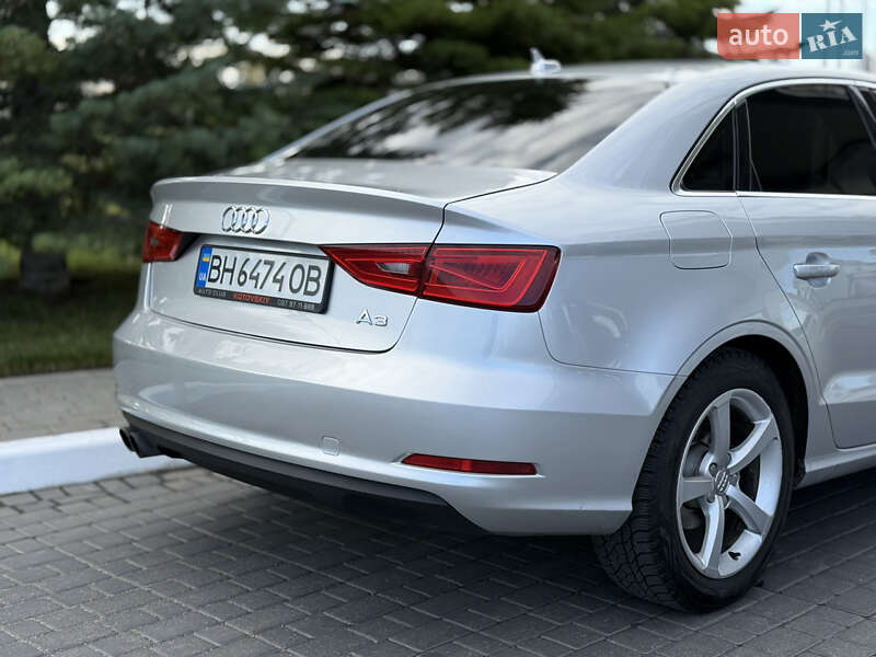 Седан Audi A3 2014 в Одессе
