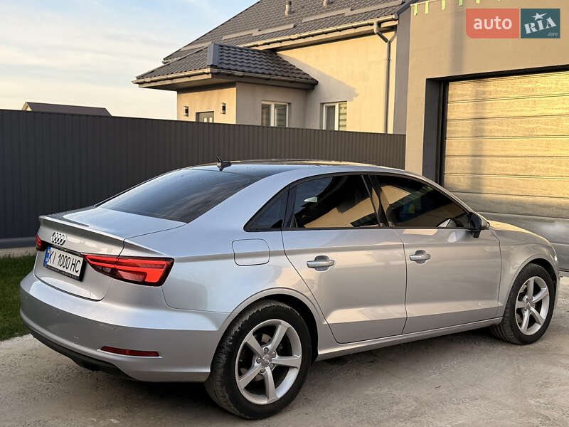 Седан Audi A3 2014 в Києві