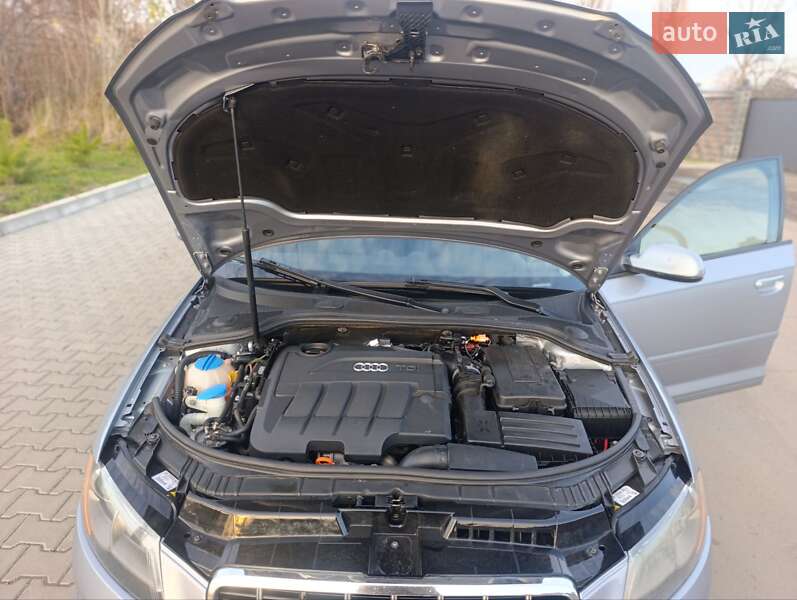 Хетчбек Audi A3 2012 в Зорі фото 12 Хетчбек Audi A3 2012 в Зорі