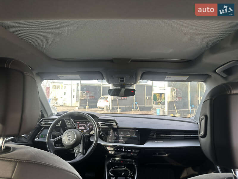 Седан Audi A3 2022 в Вишневому фото 11 Седан Audi A3 2022 в Вишневому
