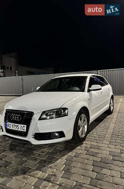 Хетчбек Audi A3 2011 в Мукачевому