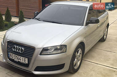 Хэтчбек Audi A3 2010 в Берегово