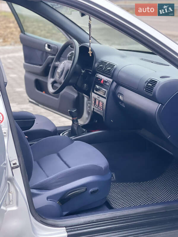 Хетчбек Audi A3 2001 в Хусті