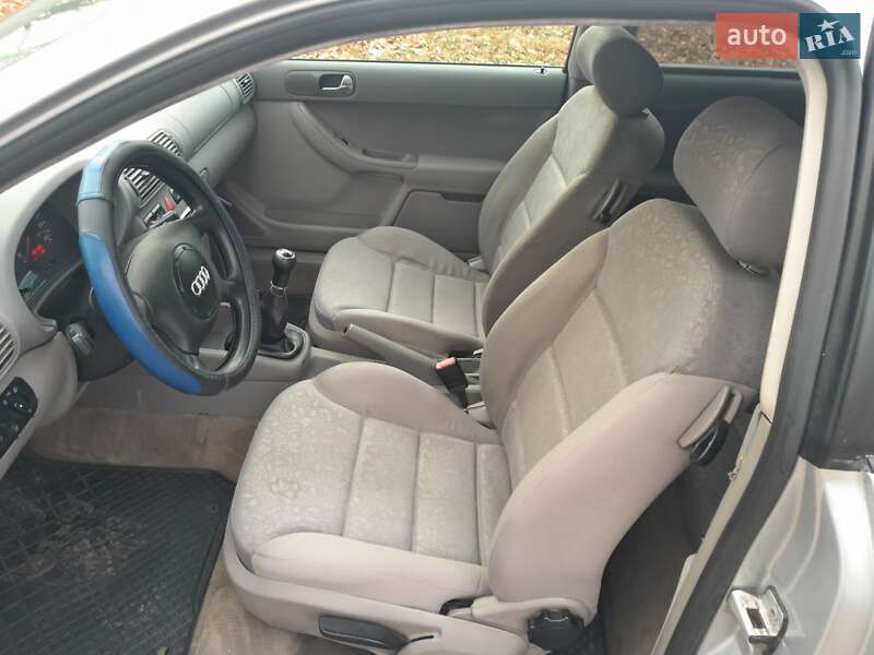 Хэтчбек Audi A3 1999 в Прилуках