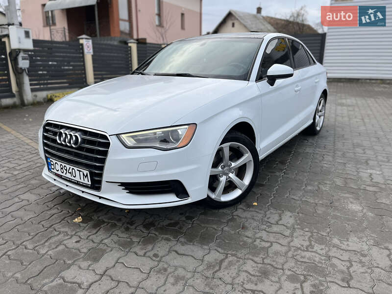 Седан Audi A3 2014 в Львове