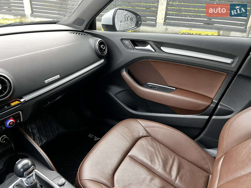 Седан Audi A3 2014 в Львове