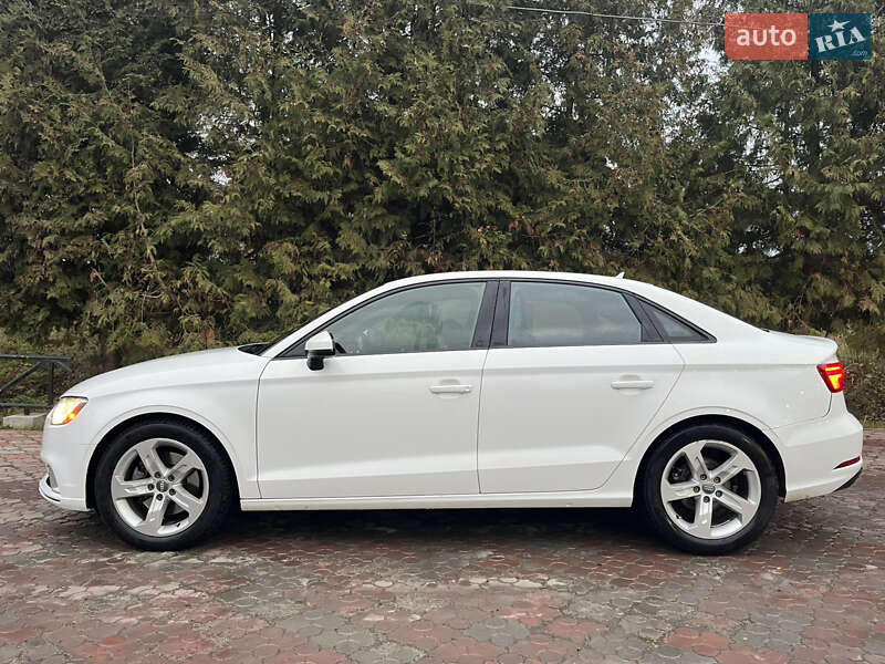 Седан Audi A3 2017 в Львове