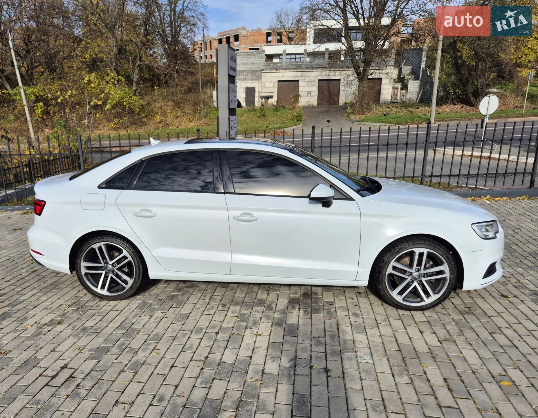 2017 Audi A3 - мініатюра 26