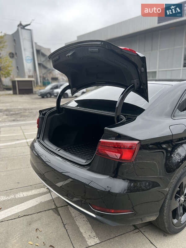 Седан Audi A3 2018 в Запоріжжі фото 14 Седан Audi A3 2018 в Запоріжжі
