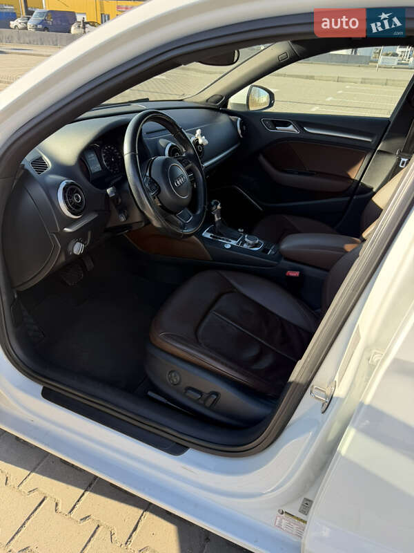 Седан Audi A3 2014 в Крюківщині