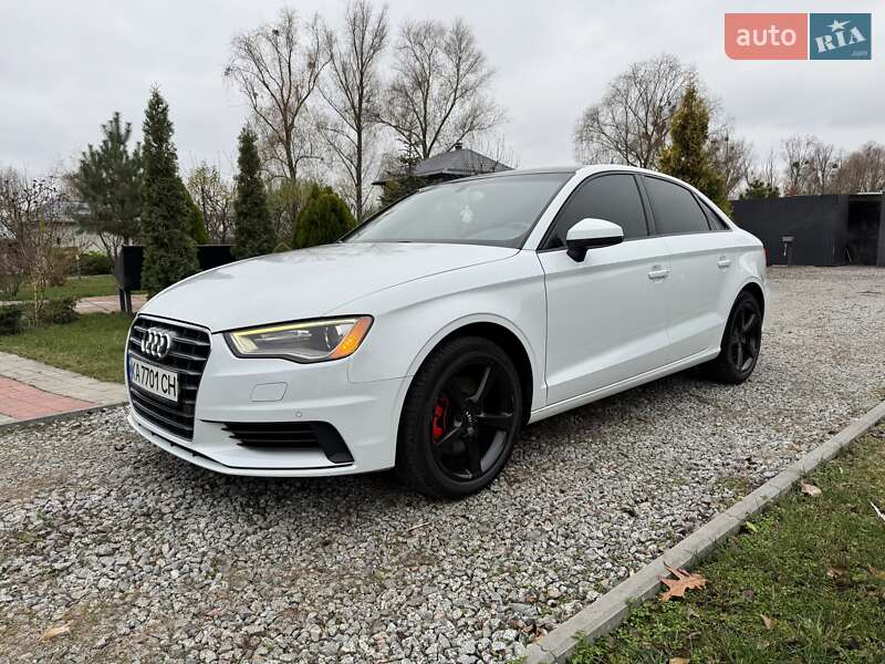 Седан Audi A3 2015 в Киеве