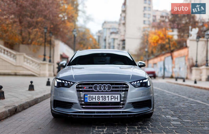 Седан Audi A3 2015 в Одессе