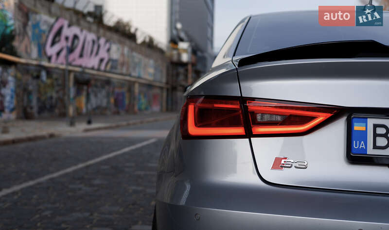 Седан Audi A3 2015 в Одессе