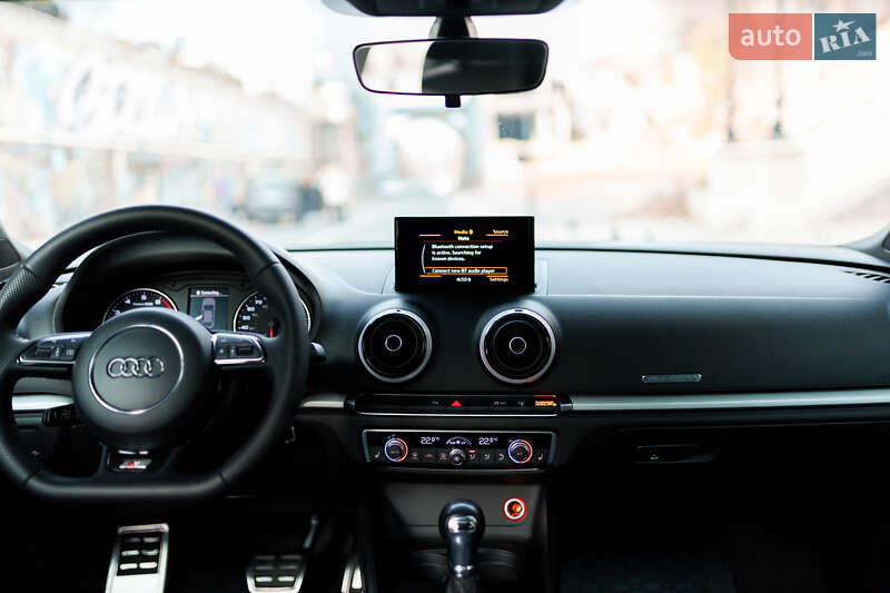 Седан Audi A3 2015 в Одессе