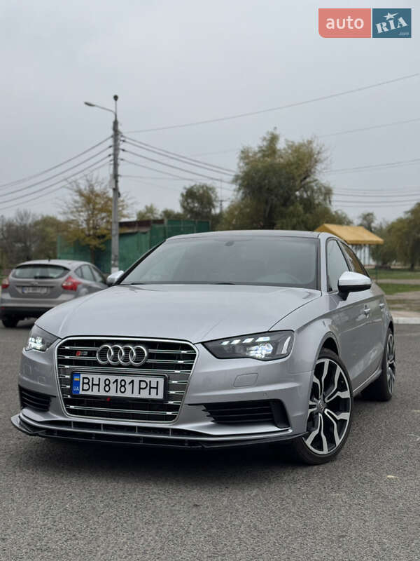 Седан Audi A3 2015 в Одессе