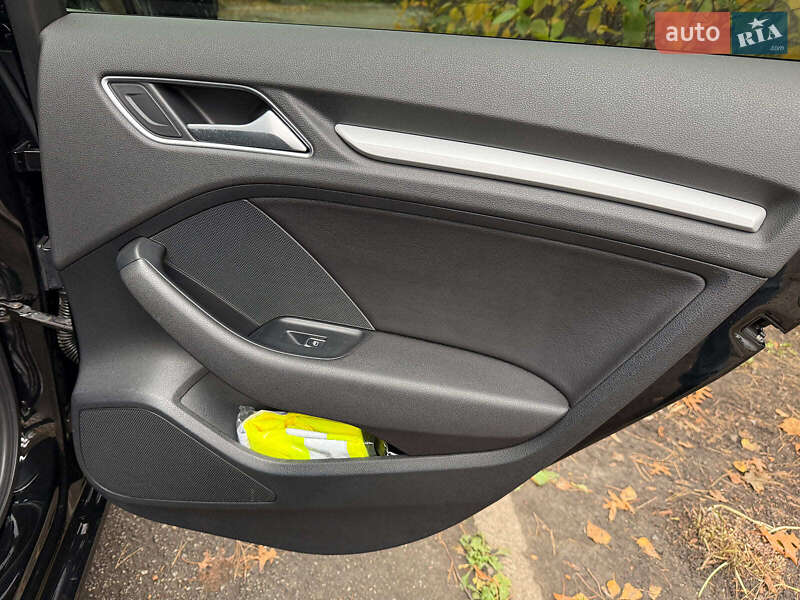 Хэтчбек Audi A3 2015 в Киеве фото 19 Хэтчбек Audi A3 2015 в Киеве