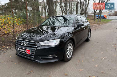 Хэтчбек Audi A3 2015 в Киеве