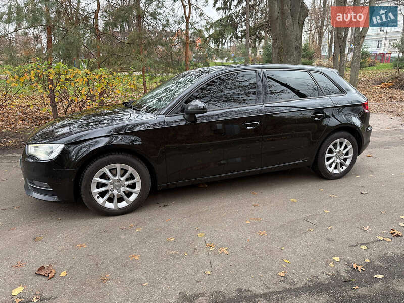 Хэтчбек Audi A3 2015 в Киеве фото 8 Хэтчбек Audi A3 2015 в Киеве